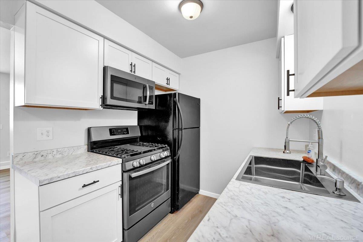 1617 South Riverside Avenue, Unit 4 St. Clair, MI 48079 - Photo 11 of 17