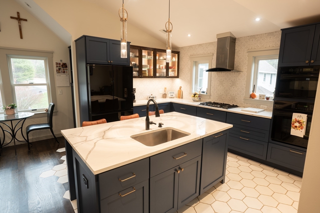 8 Stearns Road Upton, MA 01568 - Photo 11 of 42