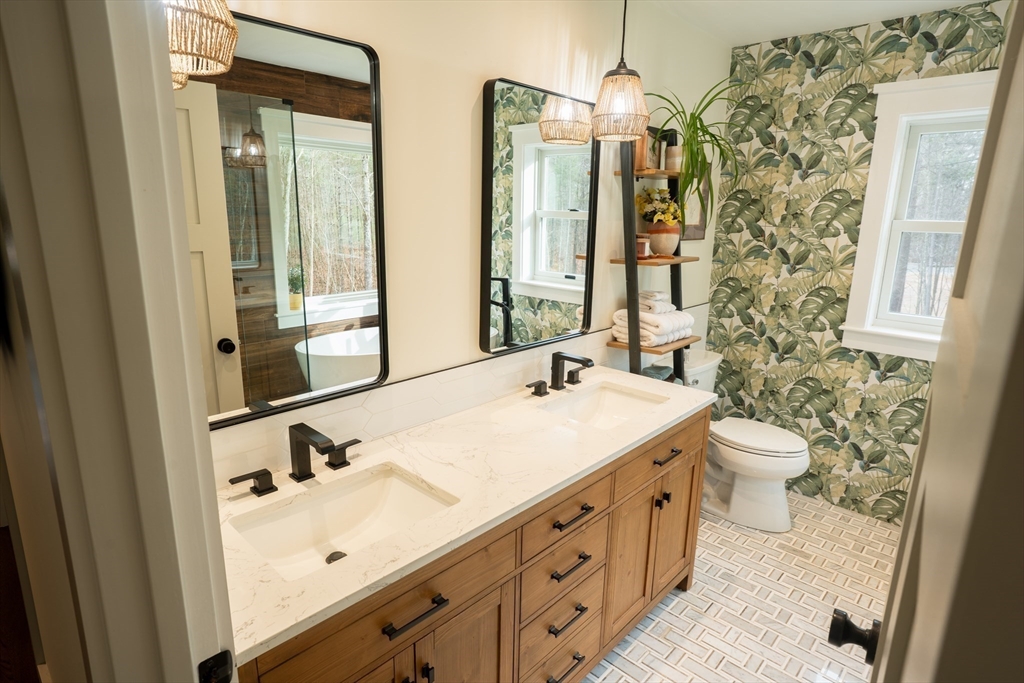 8 Stearns Road Upton, MA 01568 - Photo 12 of 42