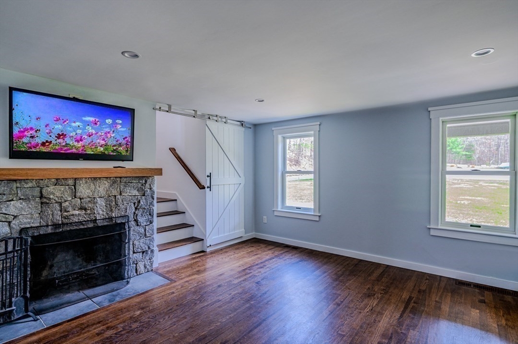 8 Stearns Road Upton, MA 01568 - Photo 23 of 42