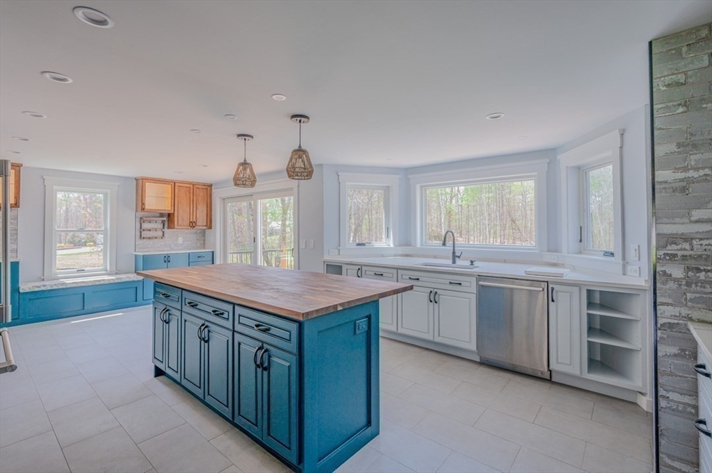 8 Stearns Road Upton, MA 01568 - Photo 27 of 42