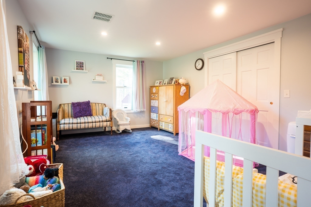 8 Stearns Road Upton, MA 01568 - Photo 37 of 42