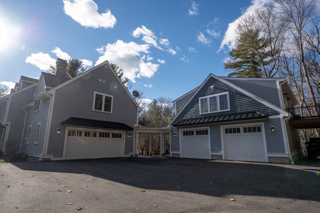 8 Stearns Road Upton, MA 01568 - Photo 4 of 42