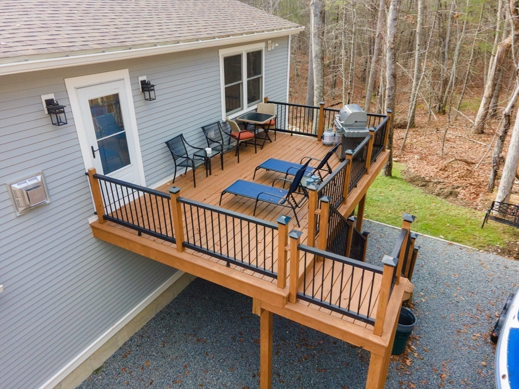 8 Stearns Road Upton, MA 01568 - Photo 5 of 42