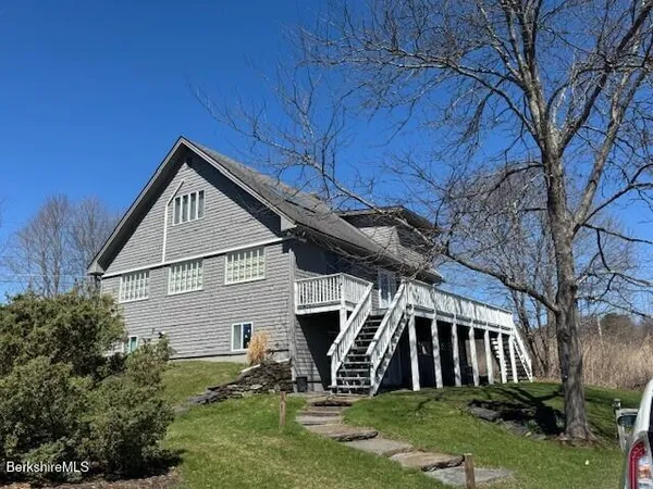 $278,800 | 2 Wallace Road, Unit DHB, Stockbridge, MA 01262