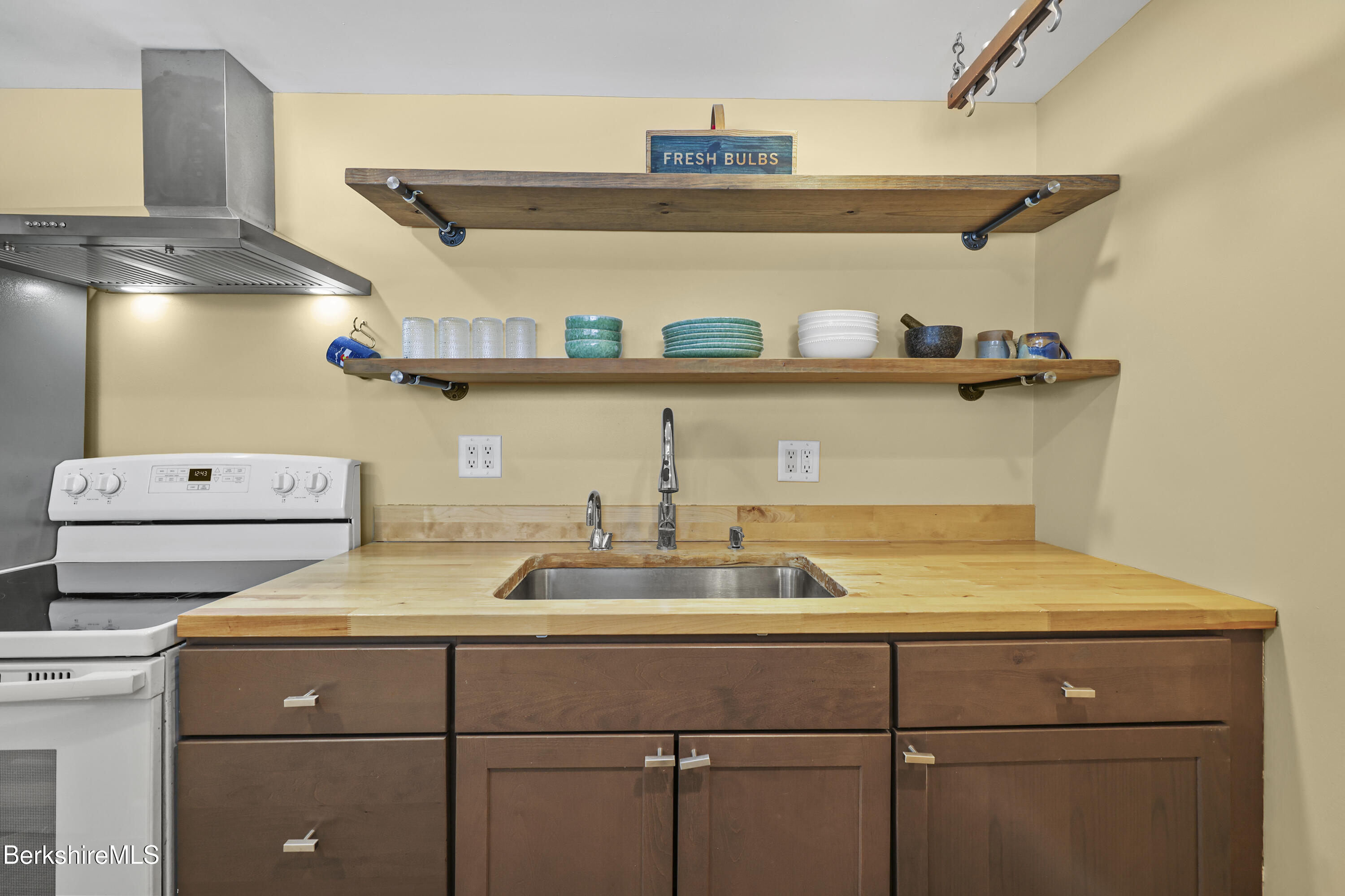 2 Wallace Road, Unit DHB Stockbridge, MA 01262 - Photo 14 of 36 galley kitchen
