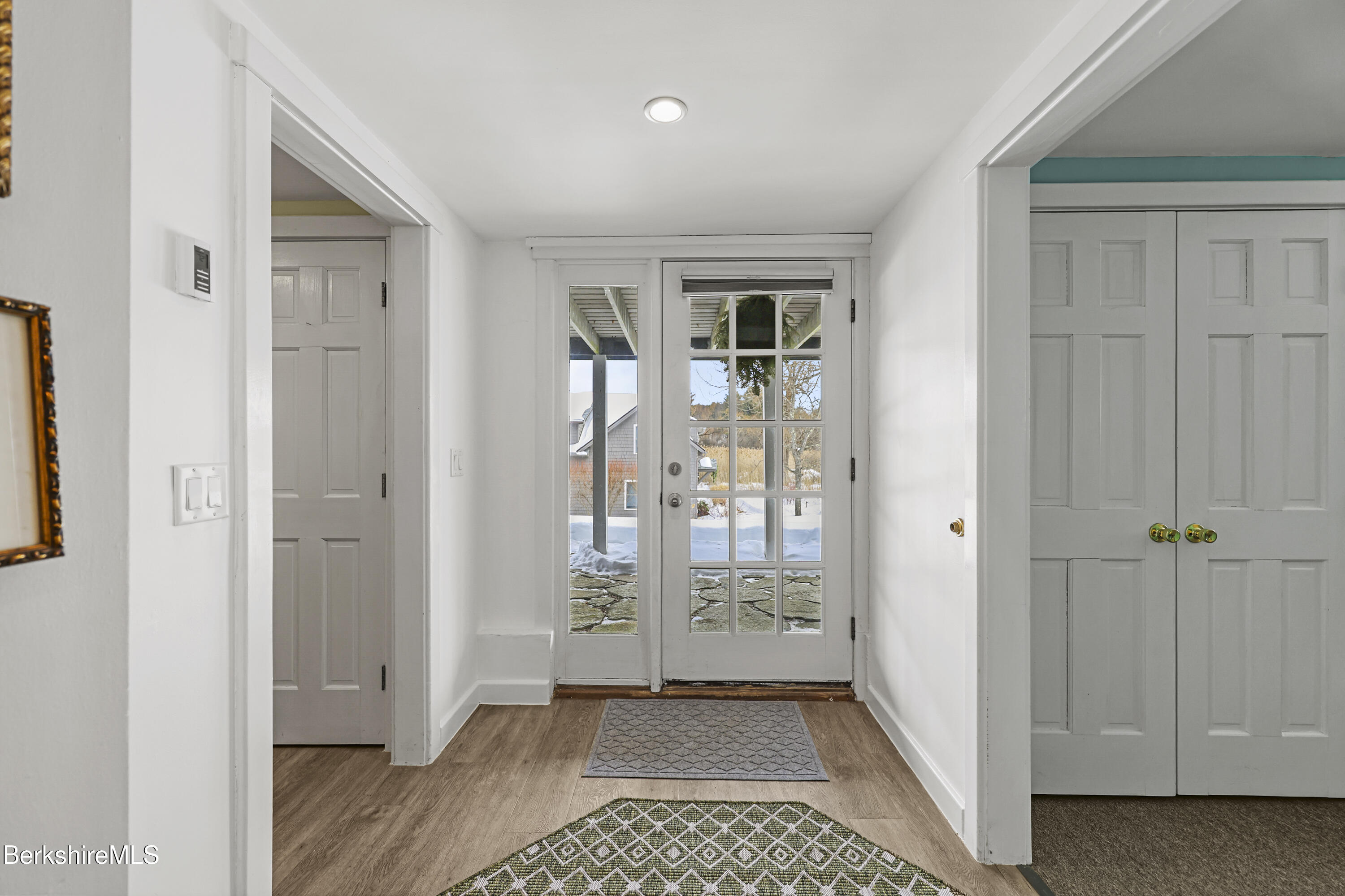 2 Wallace Road, Unit DHB Stockbridge, MA 01262 - Photo 3 of 36 entry