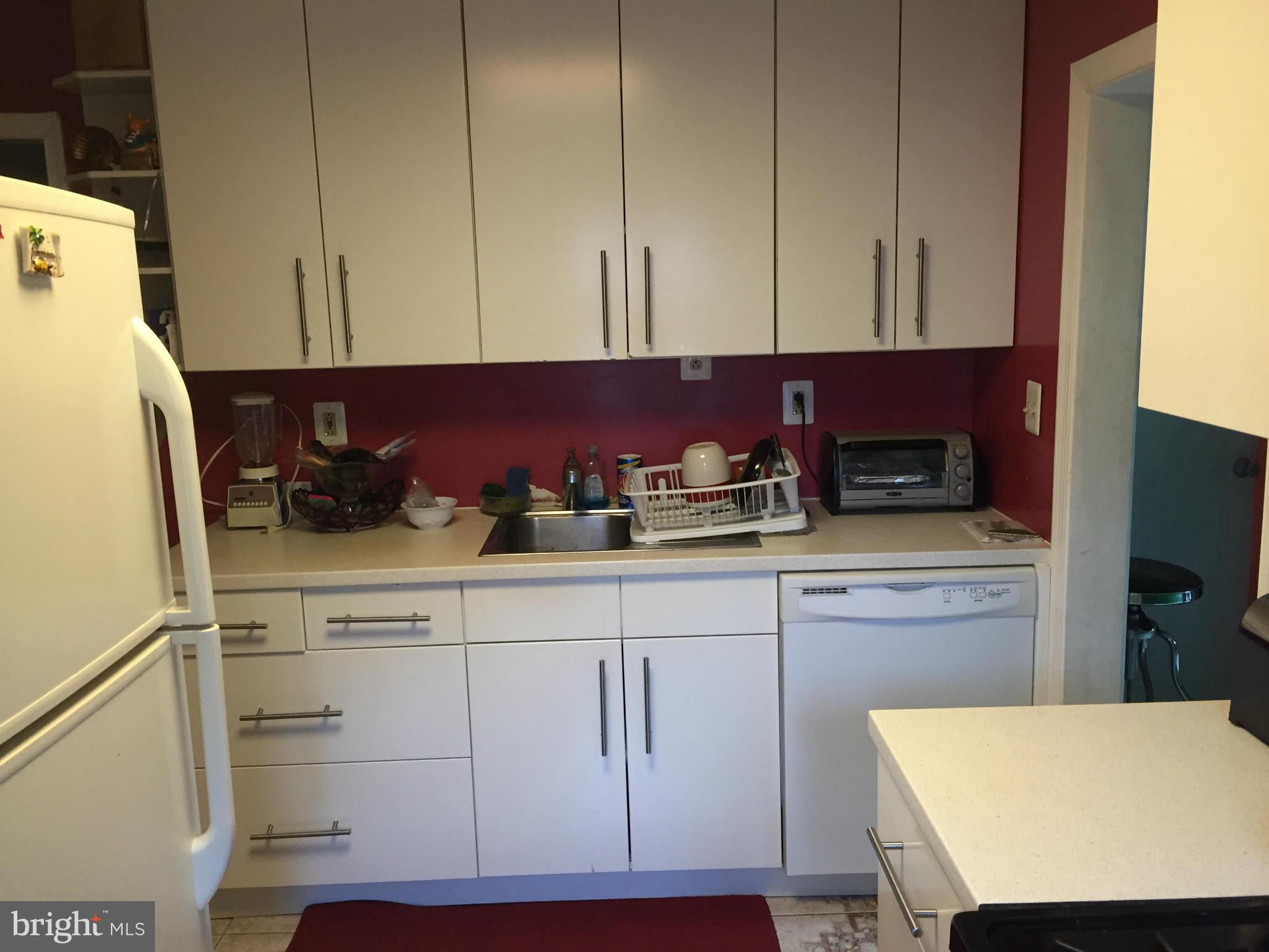 11508 Goodloe Road Silver Spring, MD 20906 - Photo 2 of 24 Kitchen
