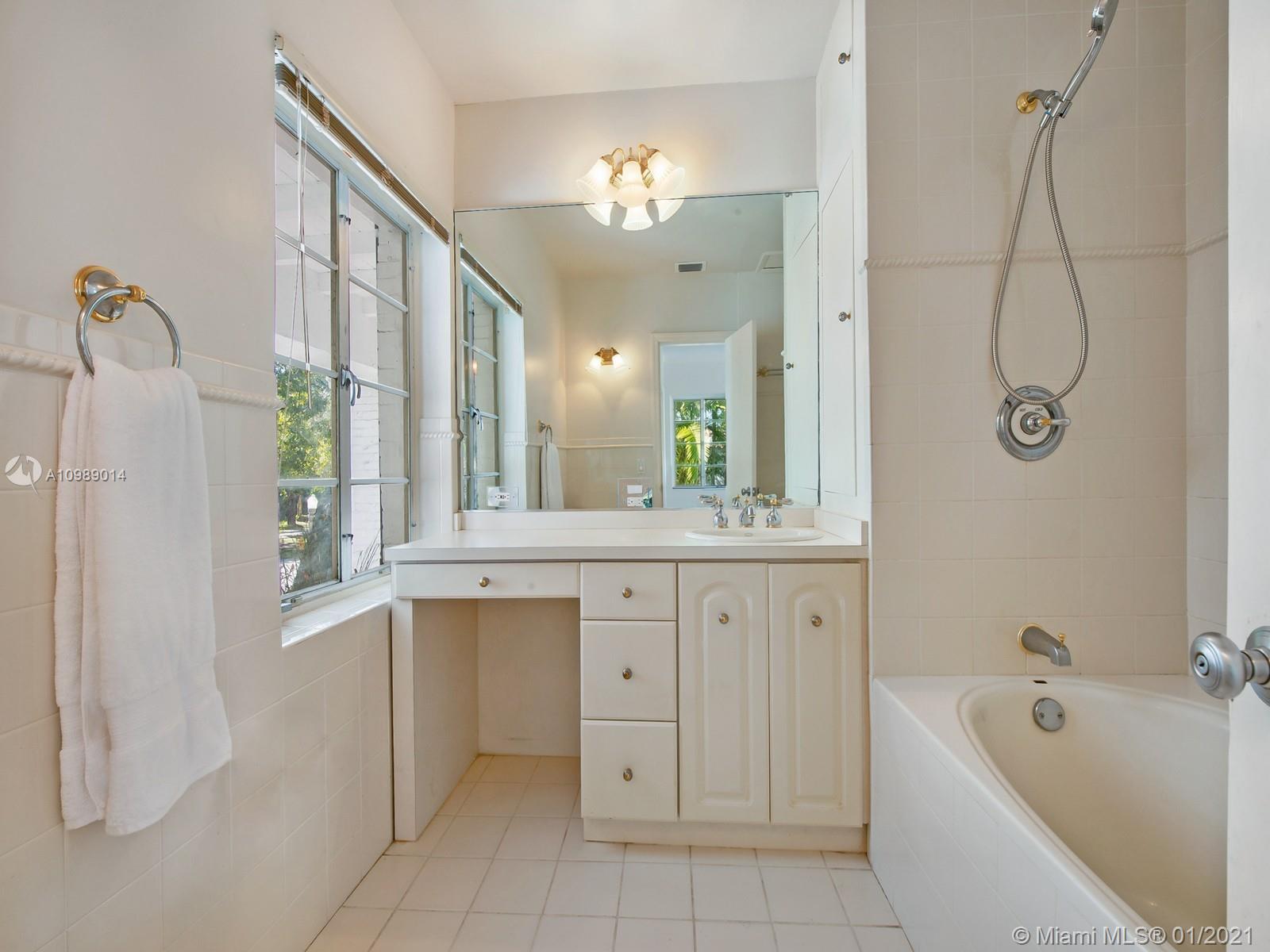 1259 Alhambra Circle Coral Gables, FL 33134 - Photo 11 of 25