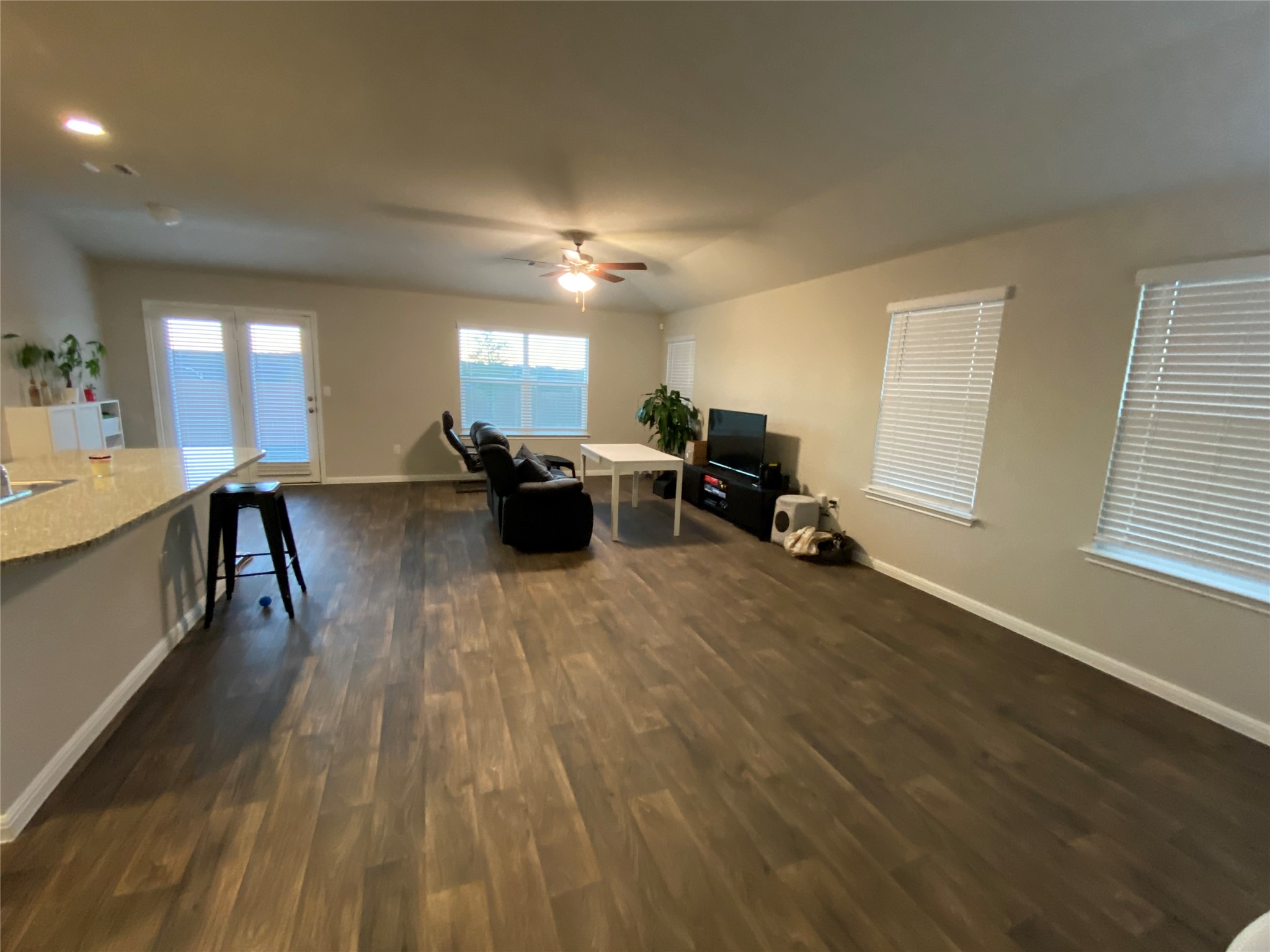 10916 Defender Trail Austin, TX 78754 - Photo 2 of 12