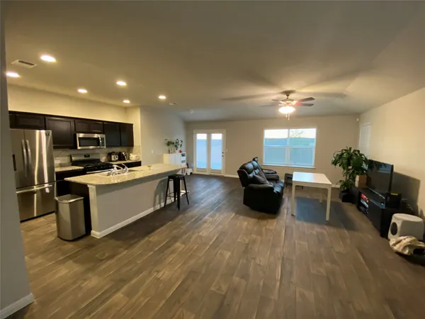 $2,399 | 10916 Defender Trail, Austin, TX 78754