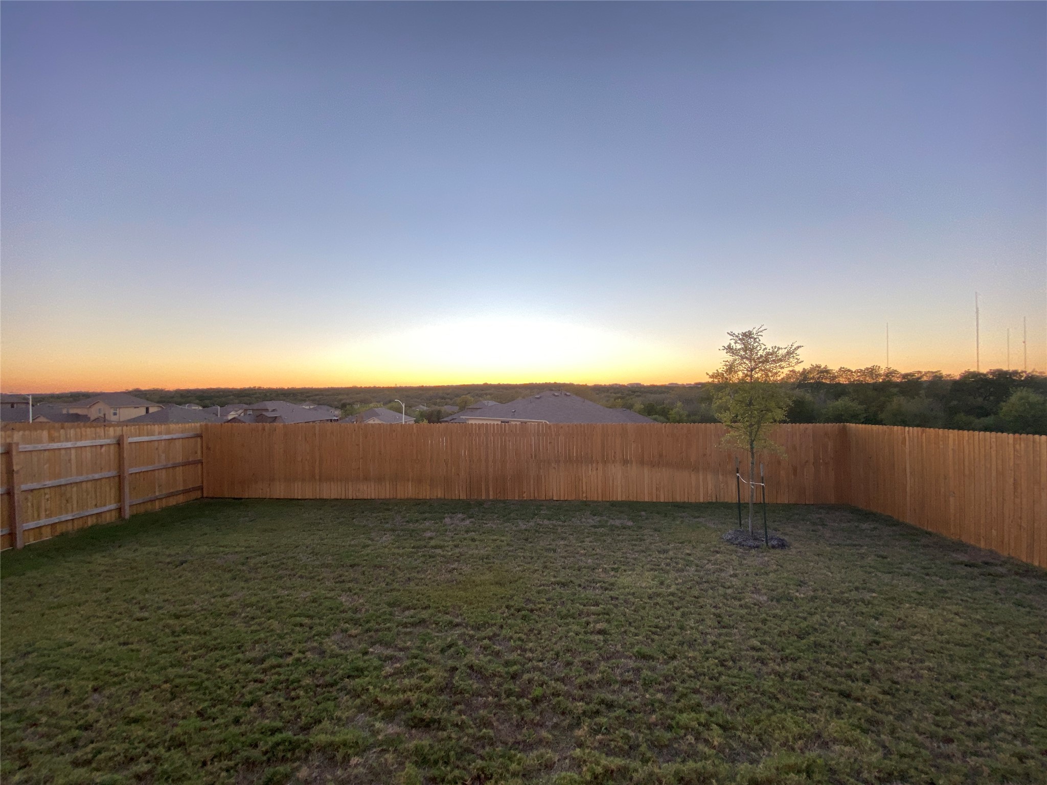 10916 Defender Trail Austin, TX 78754 - Photo 8 of 12 View of fenced backyard