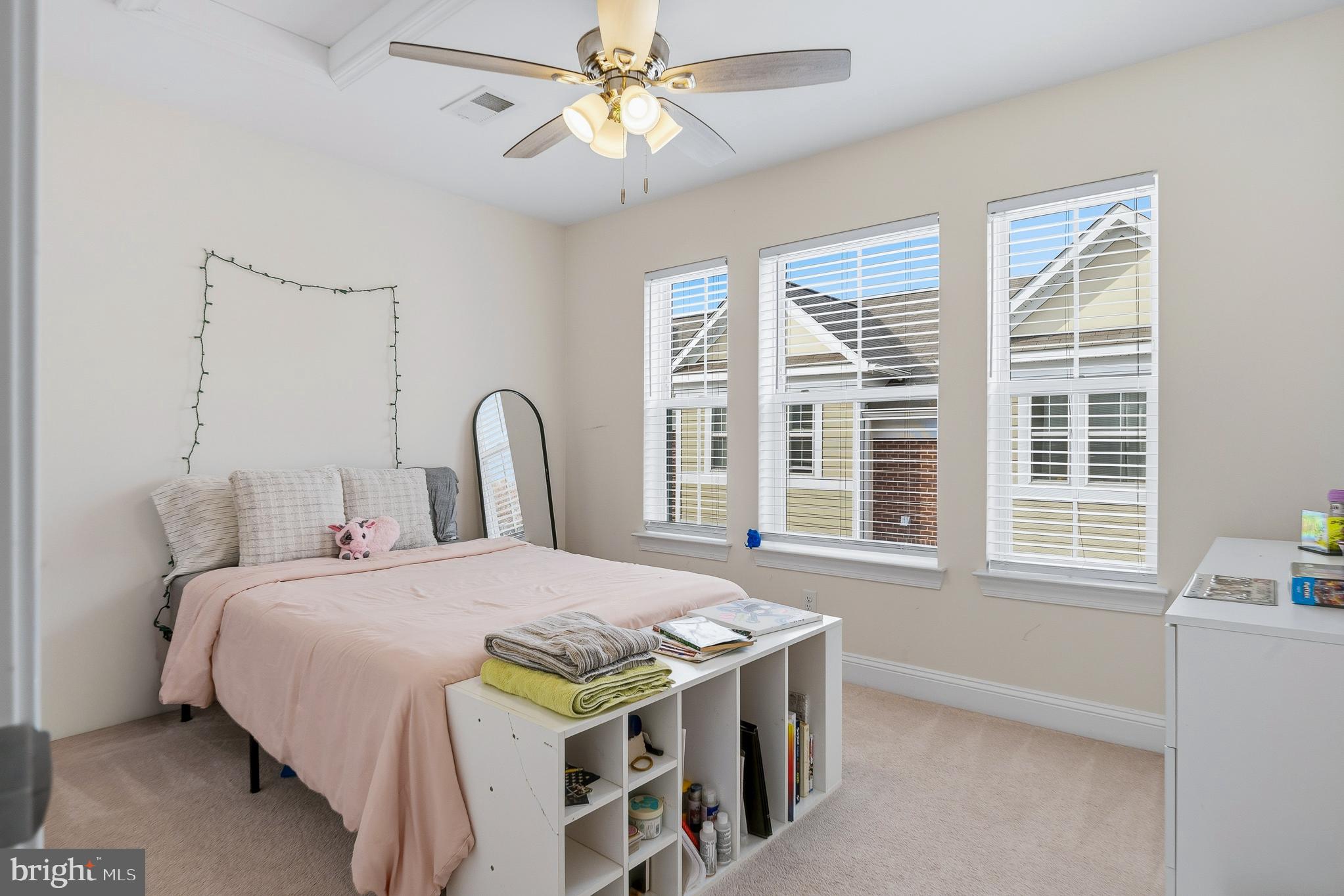 803 Francis Harris Place Annapolis, MD 21401 - Photo 42 of 52 a bedroom with a bed and a large window