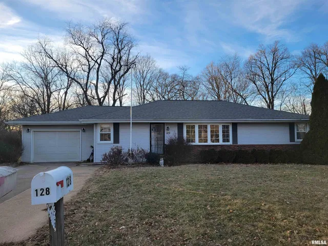 $175,000 | 129 Brentwood Drive, East Peoria, IL 61611