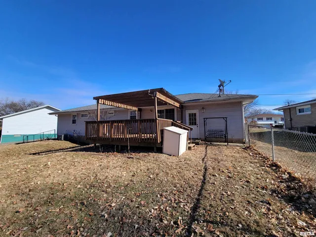 $165,000 | 129 Brentwood Drive, East Peoria, IL 61611