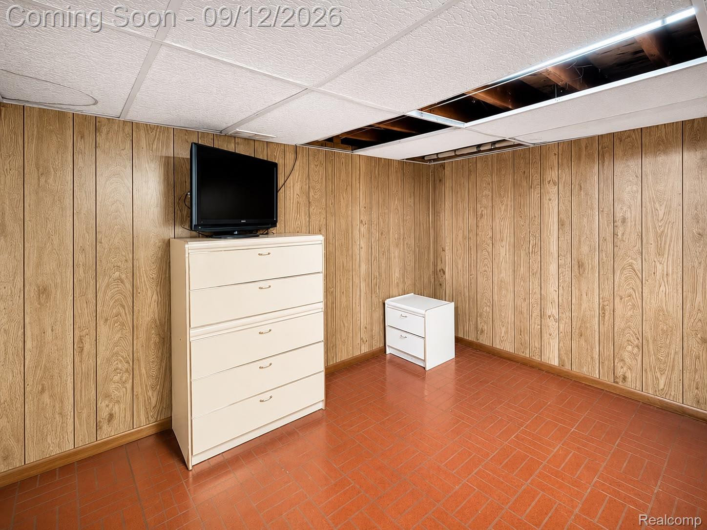 34398 Greentrees Road Sterling Heights, MI 48312 - Photo 24 of 36 Additional content