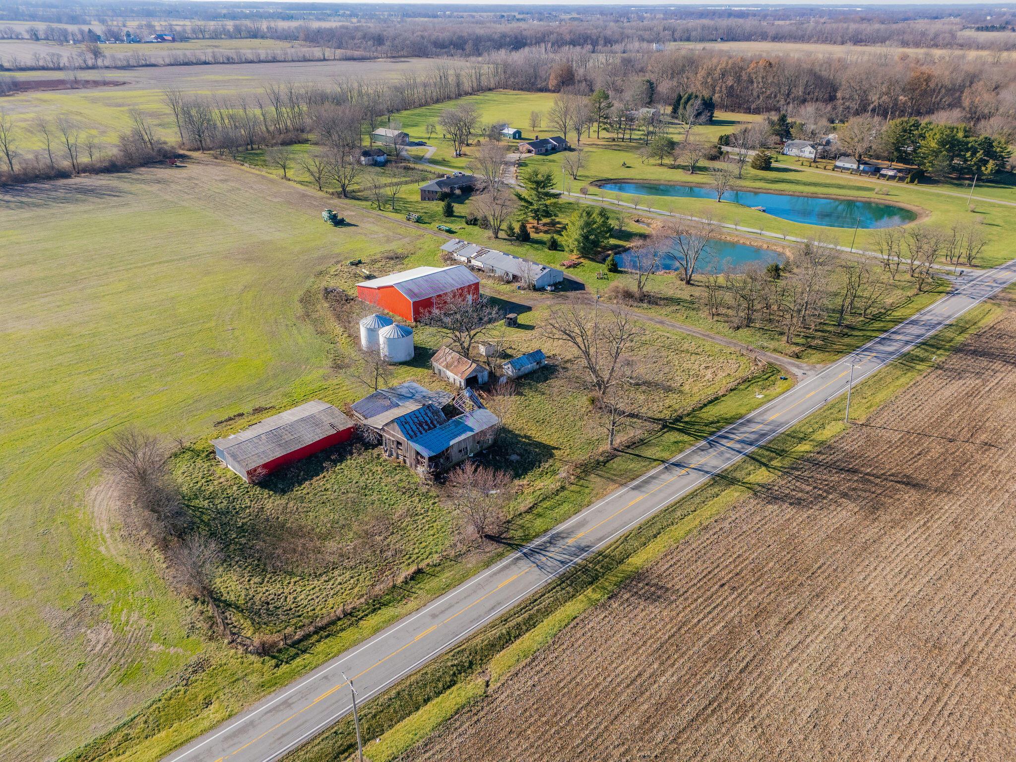 5593 Hayes Road Groveport, OH 43125 - Photo 9 of 48 DJI_20241217110408_0159_D