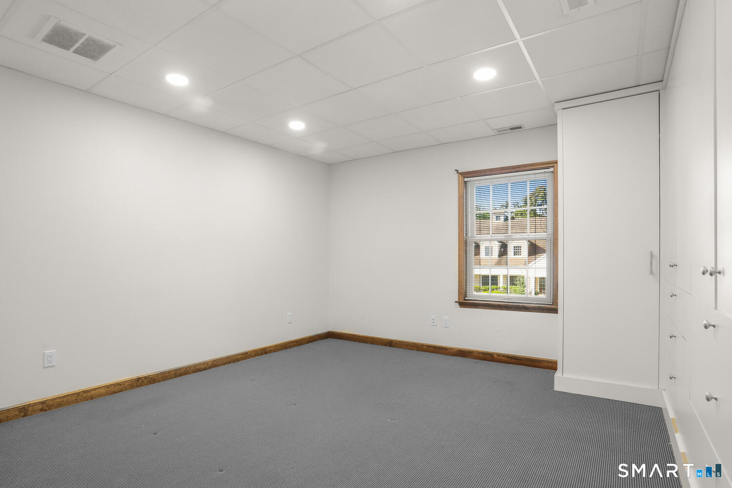 433 Post Road Darien, CT 06820 - Photo 9 of 11