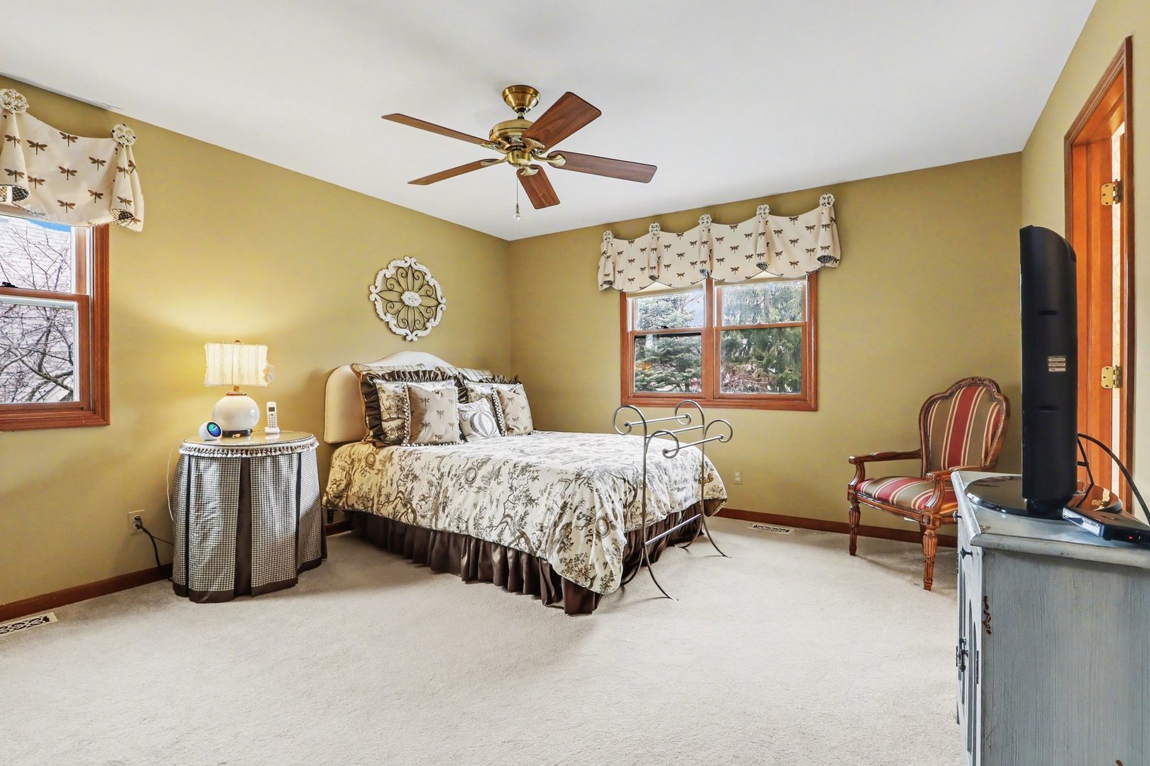 570 Violet Lane Batavia, IL 60510 - Photo 17 of 28 a bedroom with a bed furniture and a window