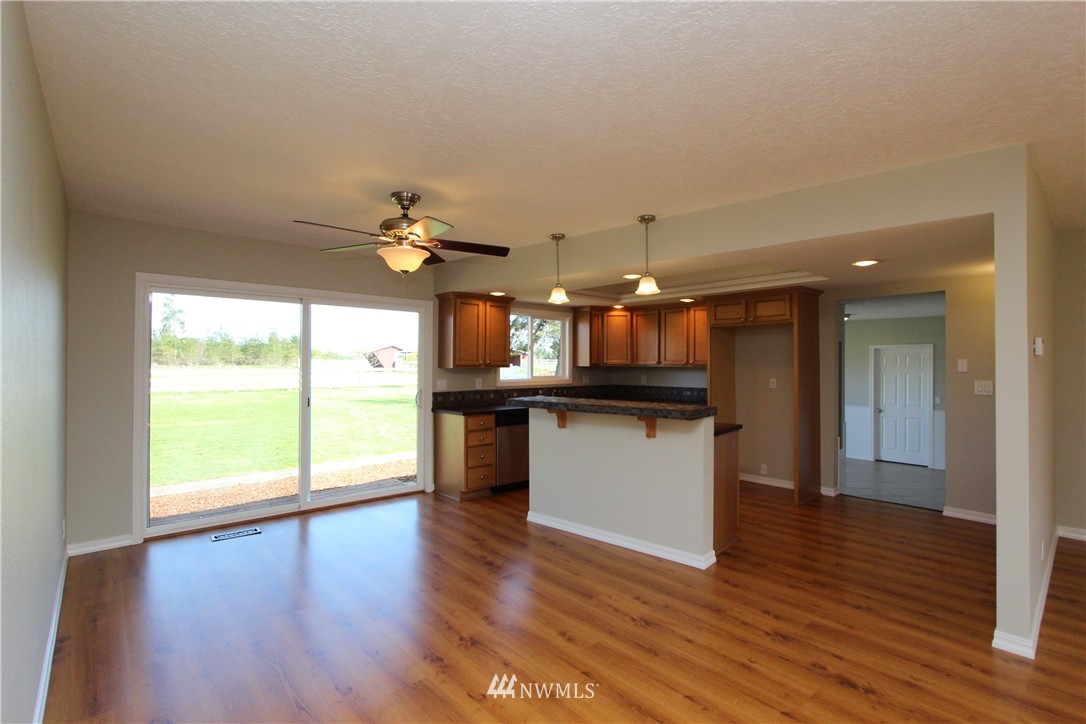 987 South Military Road Winlock, WA 98596 - Photo 5 of 25