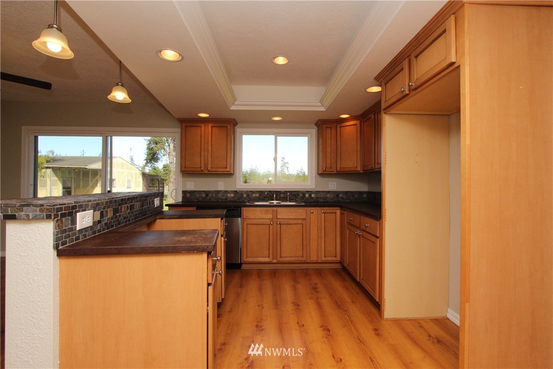 987 South Military Road Winlock, WA 98596 - Photo 6 of 25