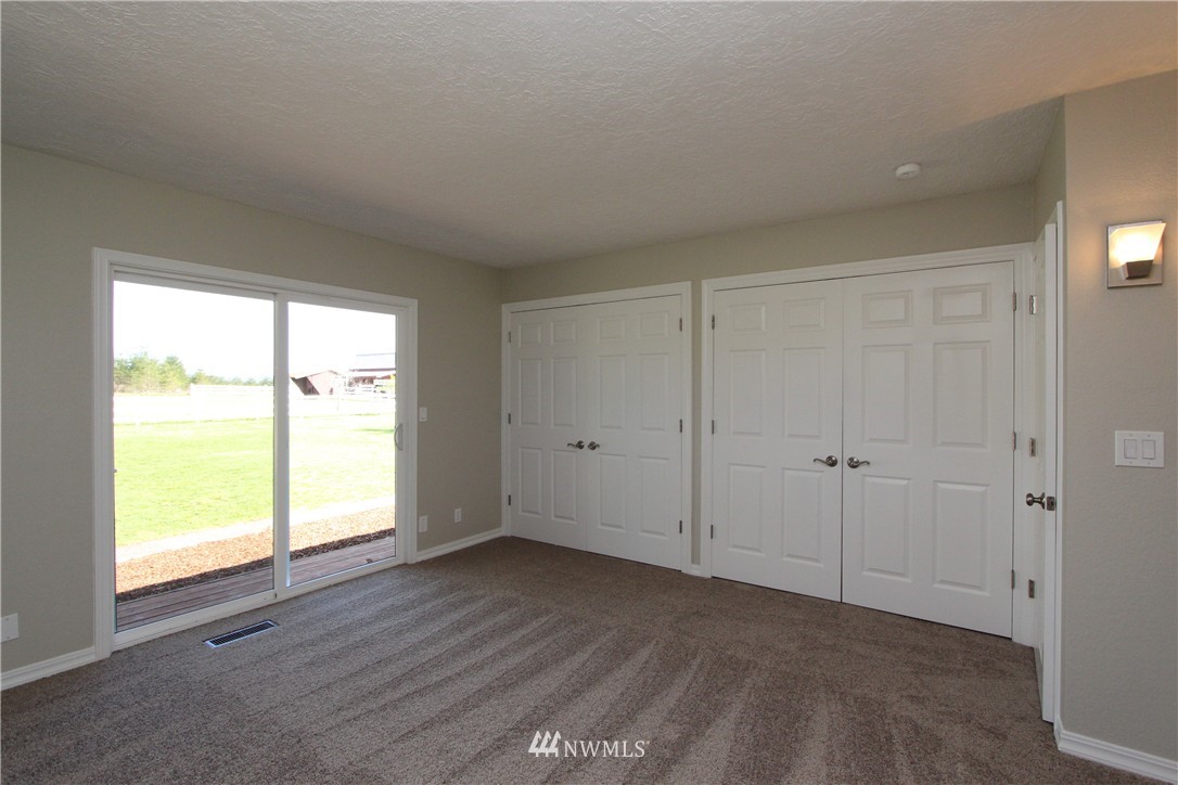 987 South Military Road Winlock, WA 98596 - Photo 7 of 25