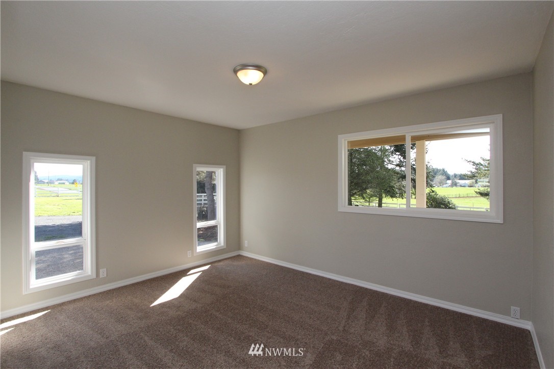 987 South Military Road Winlock, WA 98596 - Photo 9 of 25