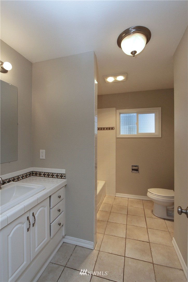 987 South Military Road Winlock, WA 98596 - Photo 10 of 25