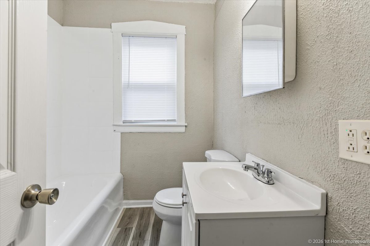 6228 South Fairfield Avenue Chicago, IL 60629 - Photo 7 of 19