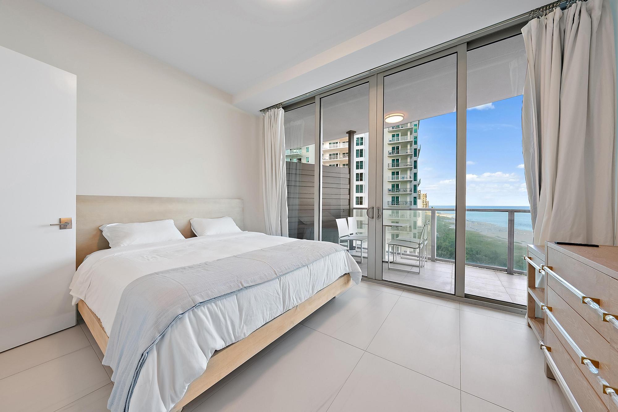 3100 North Ocean Drive, Unit 1002 Riviera Beach, FL 33404 - Photo 12 of 32 3100 N Ocean Drive, H1002-13