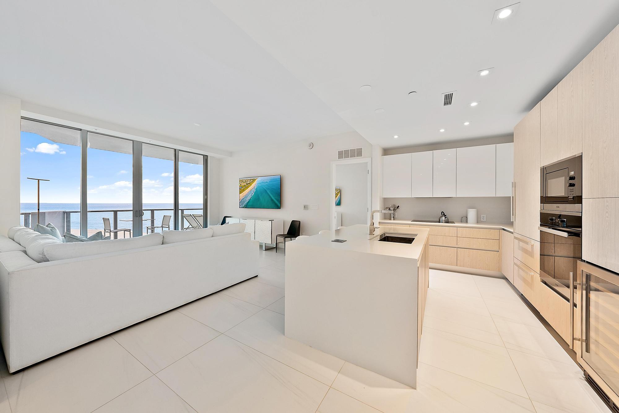 3100 North Ocean Drive, Unit 1002 Riviera Beach, FL 33404 - Photo 4 of 32 3100 N Ocean Drive, H1002-17