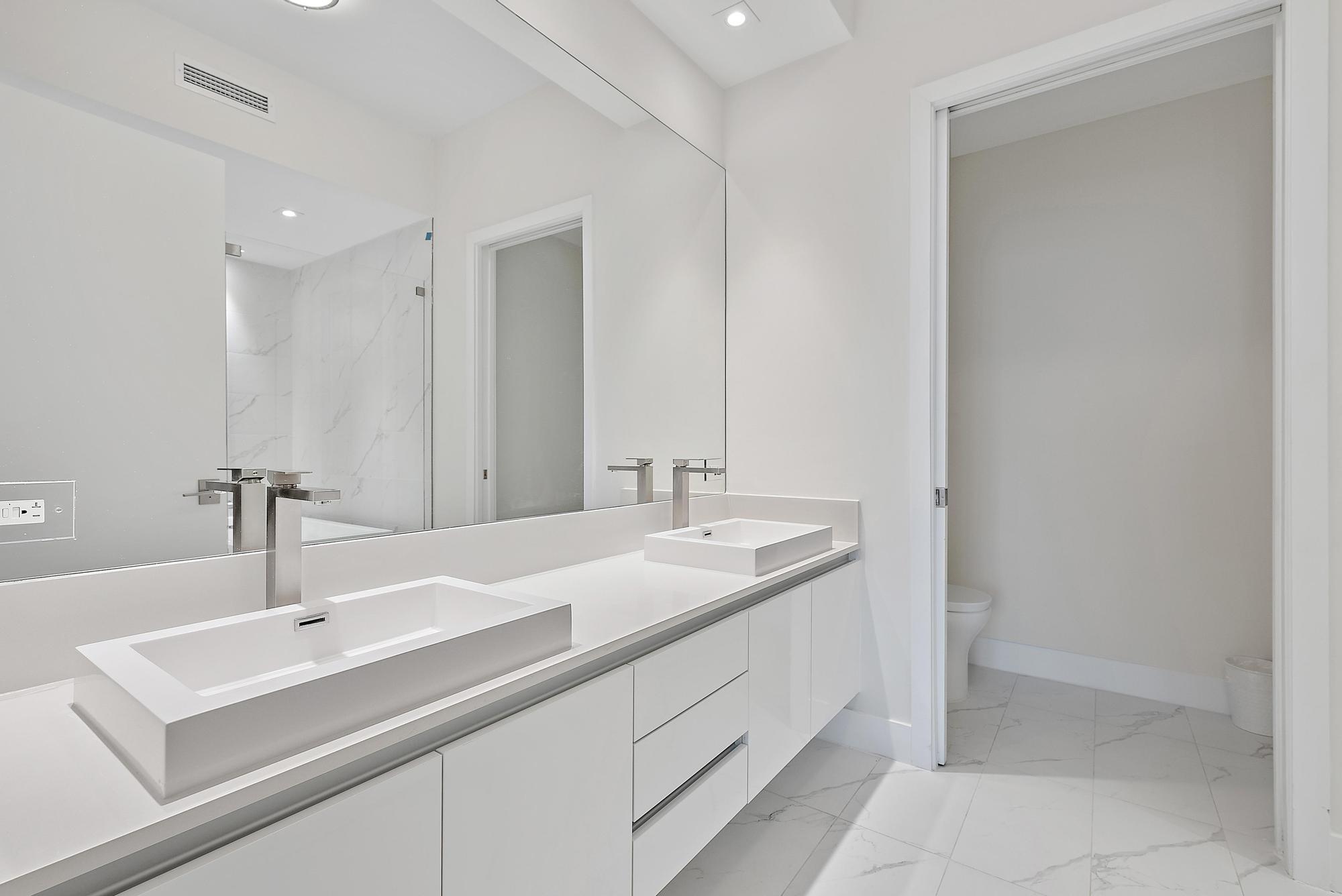 3100 North Ocean Drive, Unit 1002 Riviera Beach, FL 33404 - Photo 10 of 32 3100 N Ocean Drive, H1002-9