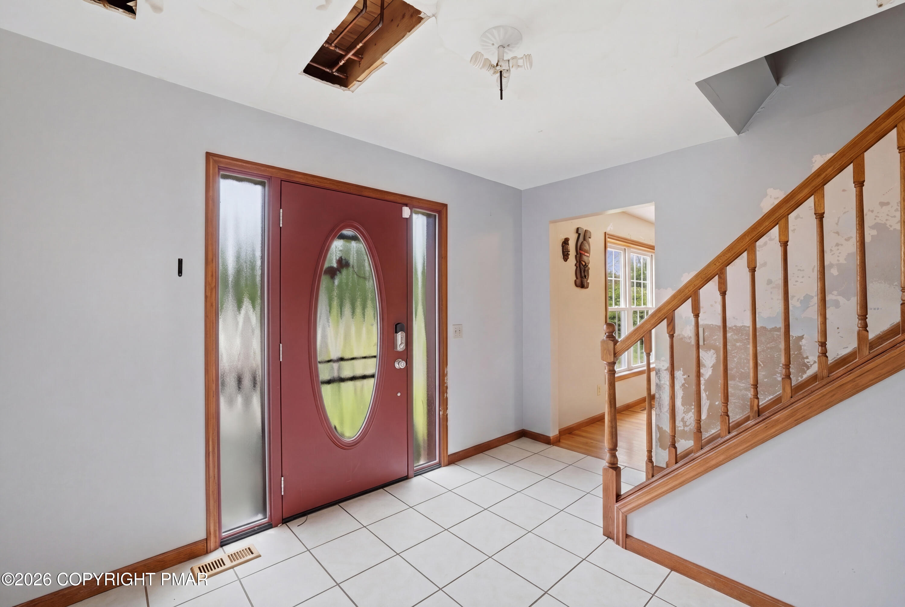 2607 Ramon Drive Blakeslee, PA 18610 - Photo 15 of 67 Foyer