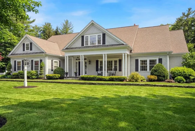 $2,500,000 | 372 Tremont Street, Duxbury, MA 02332