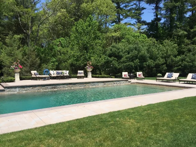 $2,500,000 | 372 Tremont Street, Duxbury, MA 02332