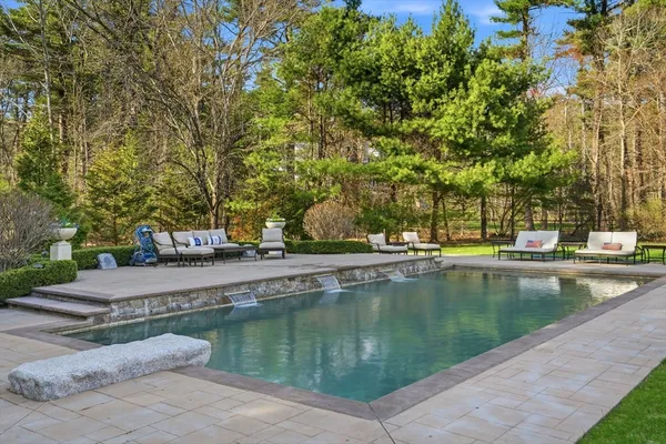 $2,425,000 | 372 Tremont Street, Duxbury, MA 02332