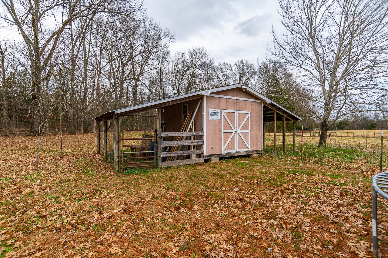 2390 Bob Cheek Road Lewisburg, TN 37091 - Photo 7 of 38 Gallery Image 7