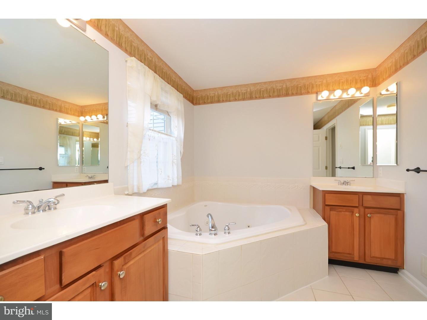 81 Windsor Pond Road Princeton Junction, NJ 08550 - Photo 14 of 22 Gallery Image 14
