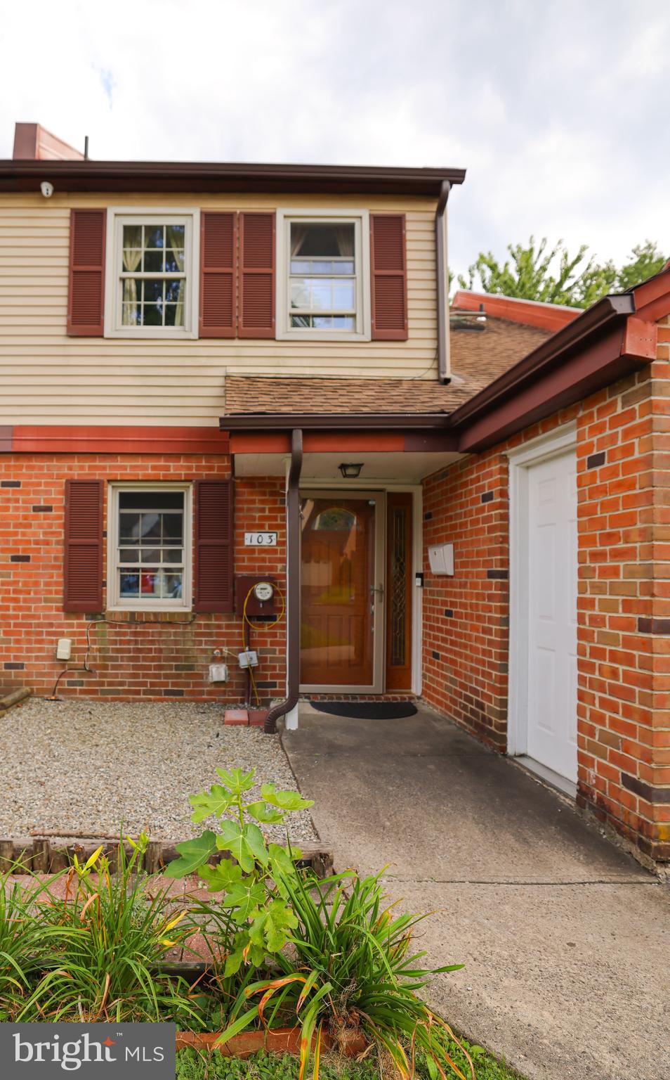 103 Garrison Court Langhorne, PA 19047 - Photo 4 of 46 front view of a house