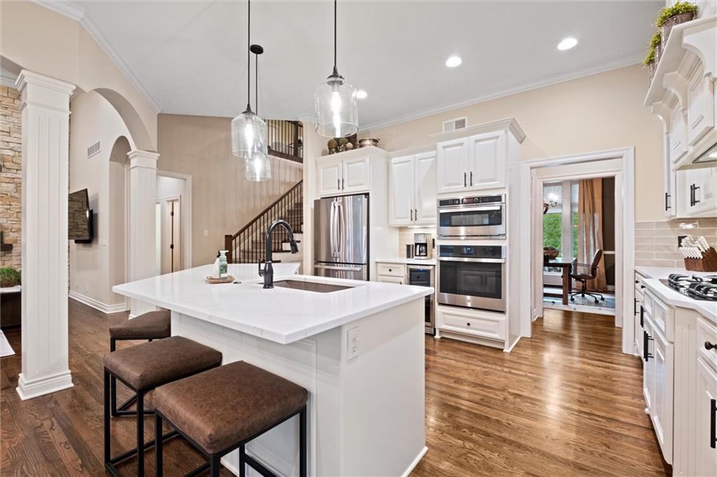 16336 Nieman Road Overland Park, KS 66221 - Photo 13 of 55