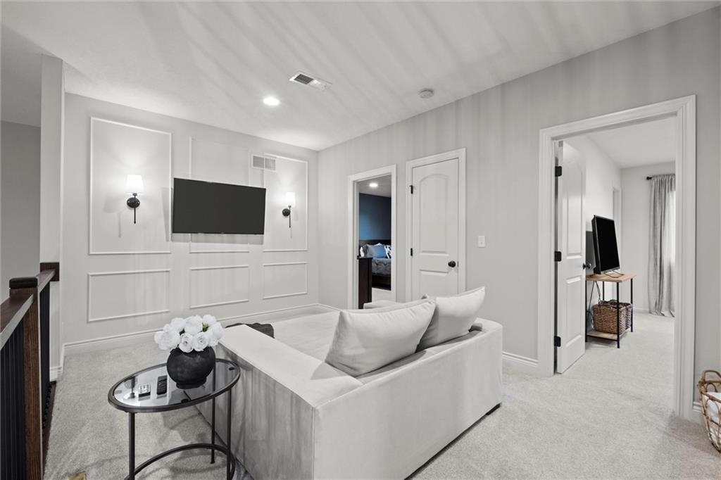 16336 Nieman Road Overland Park, KS 66221 - Photo 33 of 55