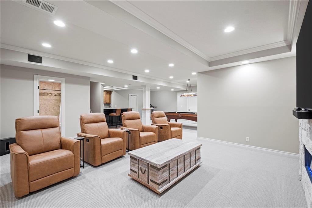 16336 Nieman Road Overland Park, KS 66221 - Photo 37 of 55