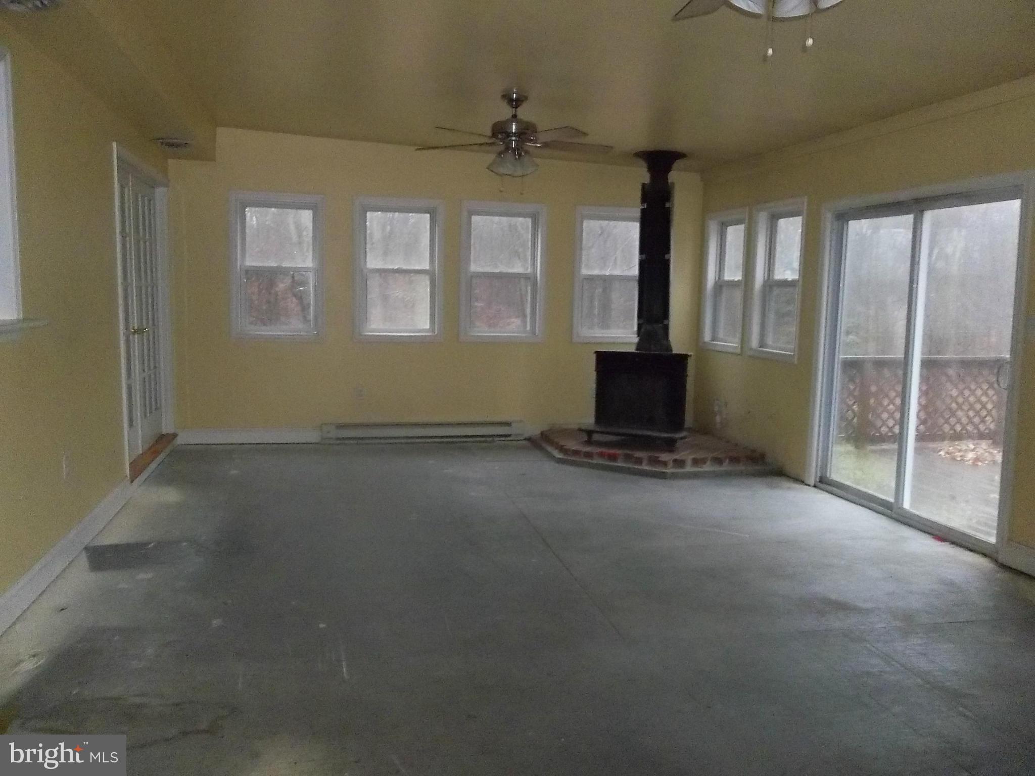 65 East Lewis Shore Road Elkton, MD 21921 - Photo 8 of 14 Interior (General)