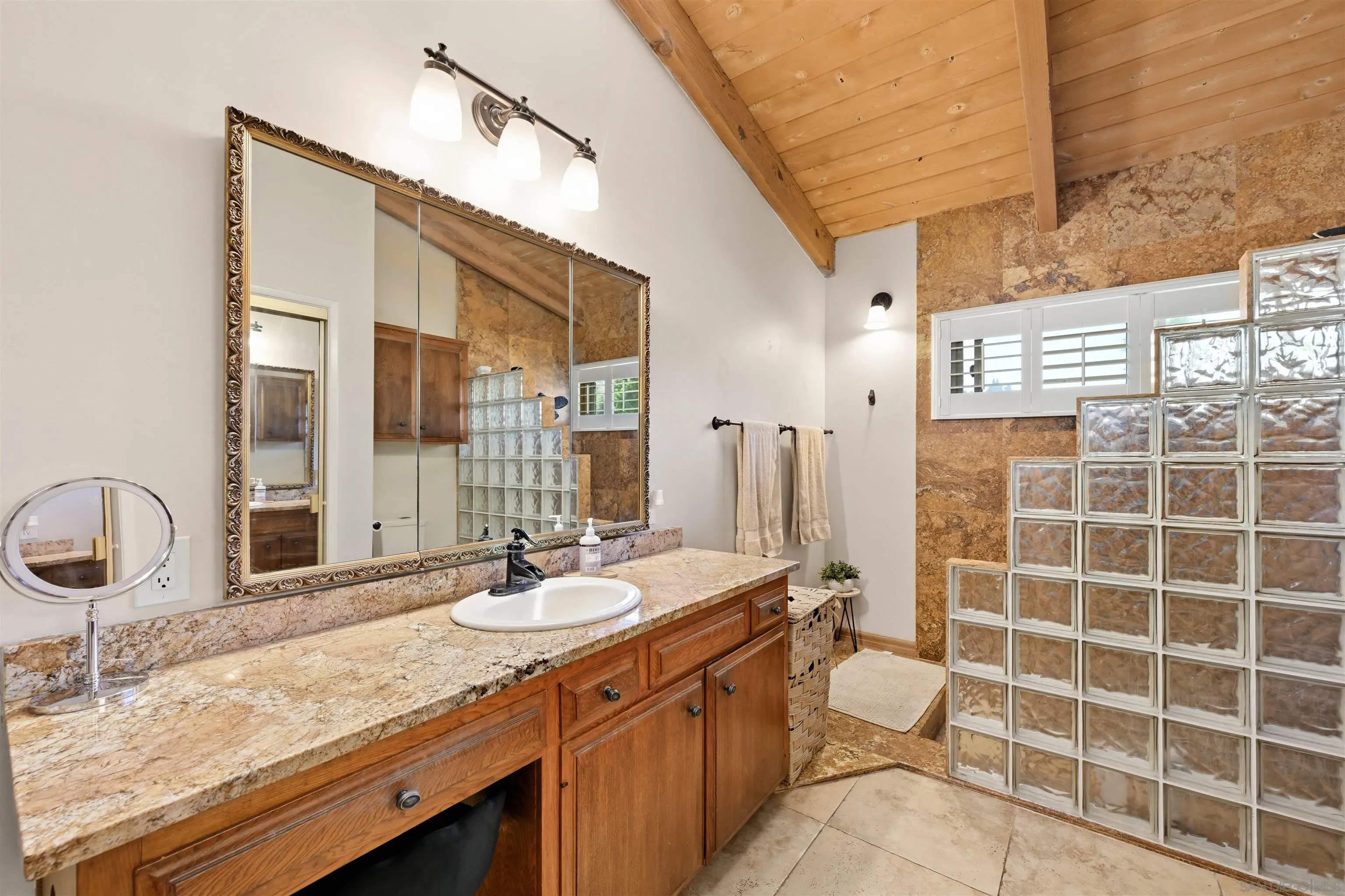 4744 Vía Serra Fallbrook, CA 92028 - Photo 15 of 28