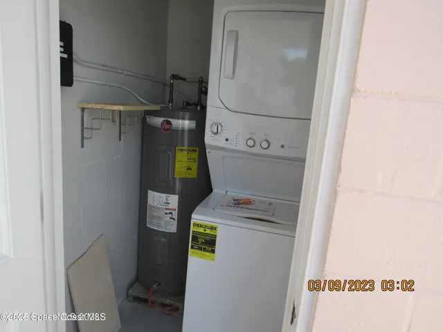 a view of a pathway of a house