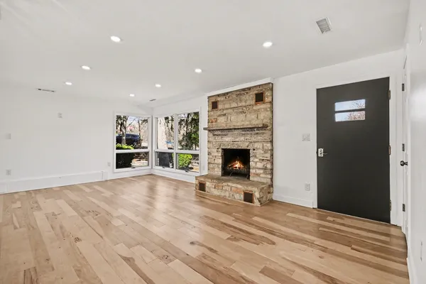 $469,900 | 2018 North West Street, Wheaton, IL 60187