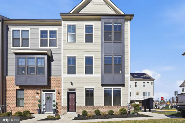 $600,000 | 121 Kinross Lane, Fredericksburg, VA 22401