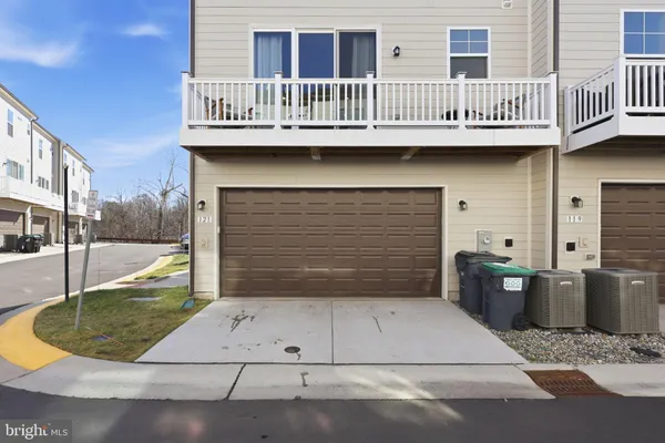 a house view with a outdoor space