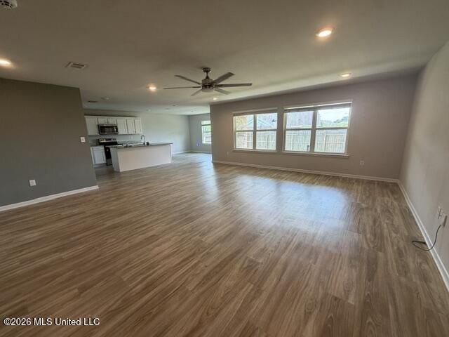 8265 Curry Road Biloxi, MS 39532 - Photo 2 of 16 IMG_8929