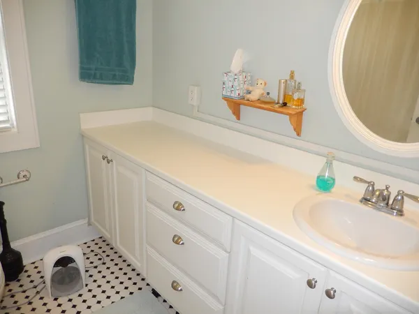 $2,150 | 3065 Morningside Drive, Tallahassee, FL 32301